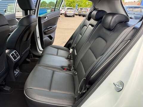 Kia Sportage 1.6 T-GDi 4 SUV 5dr Petrol Manual Euro 6 (s/s) (174 bhp) - U80313