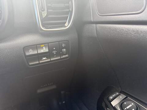 Kia Sportage 1.6 T-GDi 4 SUV 5dr Petrol Manual Euro 6 (s/s) (174 bhp) - U80313