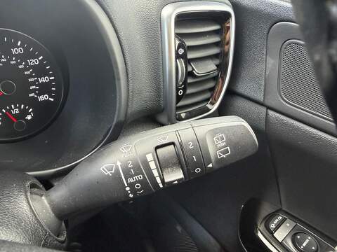 Kia Sportage 1.6 T-GDi 4 SUV 5dr Petrol Manual Euro 6 (s/s) (174 bhp) - U80313