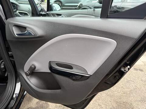 Vauxhall Corsa 1.4i SE Hatchback 5dr Petrol Auto Euro 6 (90 ps) - U80314
