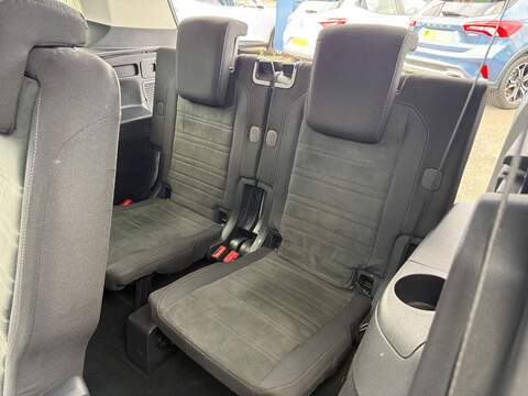 Volkswagen Touran 1.5 TSI EVO SEL MPV 5dr Petrol DSG Euro 6 (s/s) (150 ps) - U80320