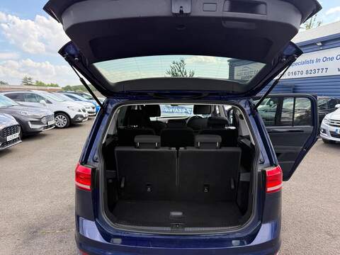 Volkswagen Touran 1.5 TSI EVO SEL MPV 5dr Petrol DSG Euro 6 (s/s) (150 ps) - U80320