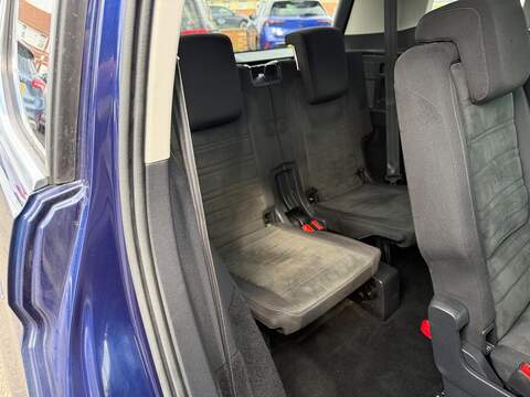 Volkswagen Touran 1.5 TSI EVO SEL MPV 5dr Petrol DSG Euro 6 (s/s) (150 ps) - U80320