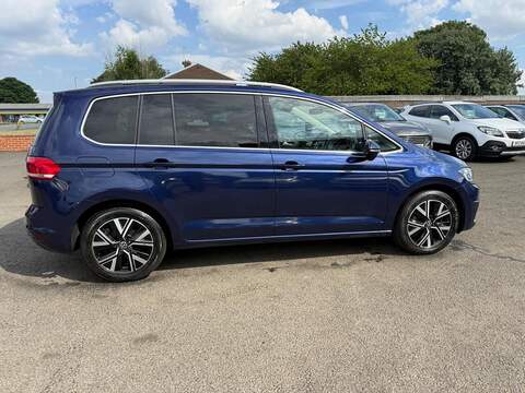 Volkswagen Touran 1.5 TSI EVO SEL MPV 5dr Petrol DSG Euro 6 (s/s) (150 ps) - U80320
