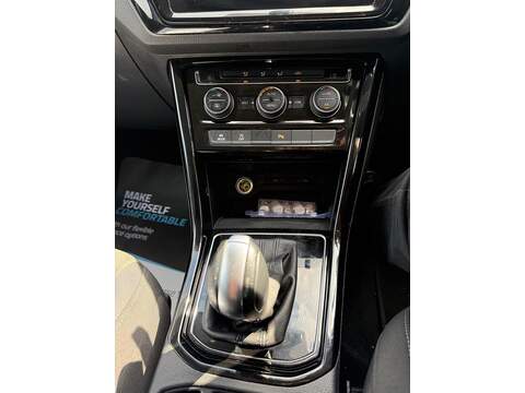 Volkswagen Touran 1.5 TSI EVO SEL MPV 5dr Petrol DSG Euro 6 (s/s) (150 ps) - U80320
