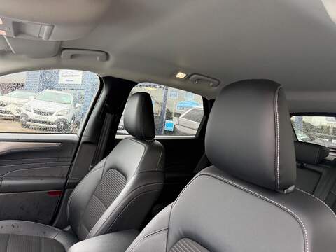 Ford Kuga 2.0 EcoBlue Titanium SUV 5dr Diesel Auto AWD Euro 6 (s/s) (190 ps) - U80321