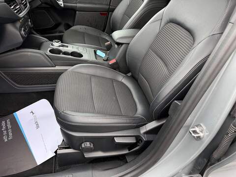 Ford Kuga 2.0 EcoBlue Titanium SUV 5dr Diesel Auto AWD Euro 6 (s/s) (190 ps) - U80321