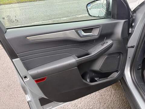 Ford Kuga 2.0 EcoBlue Titanium SUV 5dr Diesel Auto AWD Euro 6 (s/s) (190 ps) - U80321