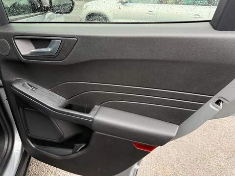 Ford Kuga 2.0 EcoBlue Titanium SUV 5dr Diesel Auto AWD Euro 6 (s/s) (190 ps) - U80321