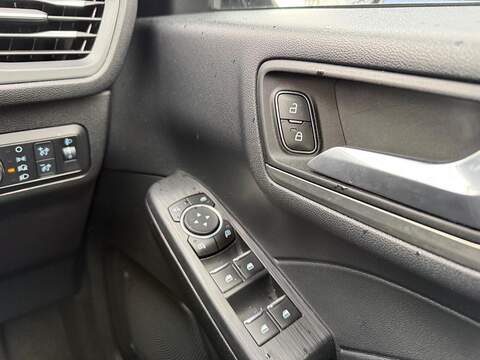 Ford Kuga 2.0 EcoBlue Titanium SUV 5dr Diesel Auto AWD Euro 6 (s/s) (190 ps) - U80321