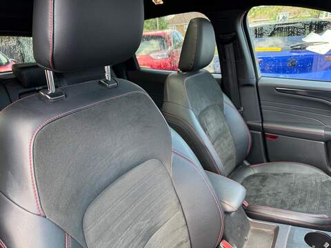 Ford Kuga 2.5h Duratec ST-Line X Edition CVT Euro 6 (s/s) 5dr - U80329