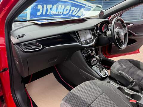 Vauxhall Astra 1.4i Turbo SRi Nav Auto Euro 6 (s/s) 5dr - U80330