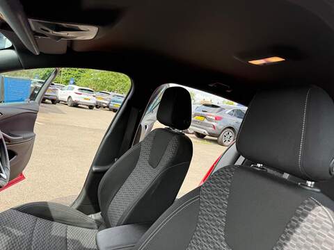 Vauxhall Astra 1.4i Turbo SRi Nav Auto Euro 6 (s/s) 5dr - U80330