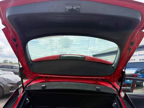 Vauxhall Astra 1.4i Turbo SRi Nav Auto Euro 6 (s/s) 5dr - U80330