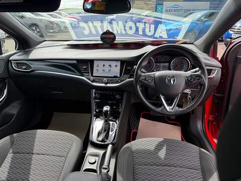 Vauxhall Astra 1.4i Turbo SRi Nav Auto Euro 6 (s/s) 5dr - U80330