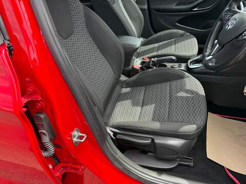 Vauxhall Astra 1.4i Turbo SRi Nav Auto Euro 6 (s/s) 5dr - U80330