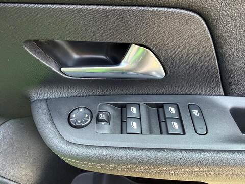 Vauxhall Mokka 1.2 Turbo Ultimate Auto Euro 6 (s/s) 5dr - U80333
