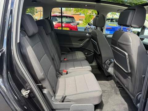 Volkswagen Touran 2.0 TDI SE Family DSG Euro 6 (s/s) 5dr - U80345