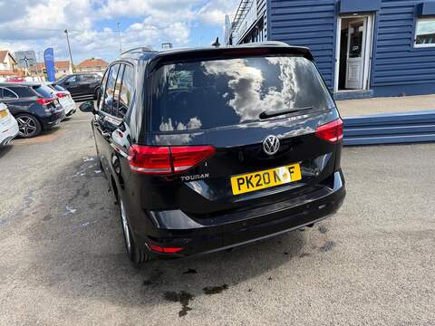 Volkswagen Touran 2.0 TDI SE Family DSG Euro 6 (s/s) 5dr - U80345