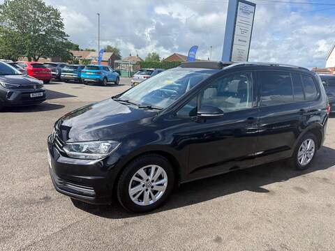 Volkswagen Touran 2.0 TDI SE Family DSG Euro 6 (s/s) 5dr - U80345