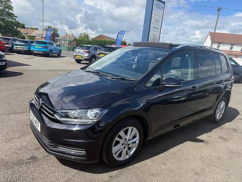 Volkswagen Touran 2.0 TDI SE Family DSG Euro 6 (s/s) 5dr - U80345