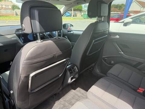Volkswagen Touran 2.0 TDI SE Family DSG Euro 6 (s/s) 5dr - U80345