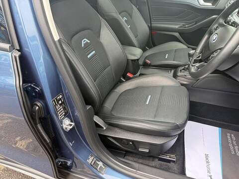 Ford Focus 1.0T EcoBoost MHEV Active X Edition Hatchback 5dr Petrol Manual Euro 6 (s/s) (125 ps) - U80351