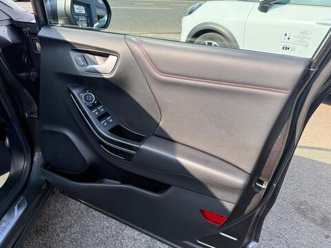 Ford Puma 1.0T EcoBoost MHEV ST-Line X First Edition SUV 5dr SUV 1.0 Manual Petrol - U80372