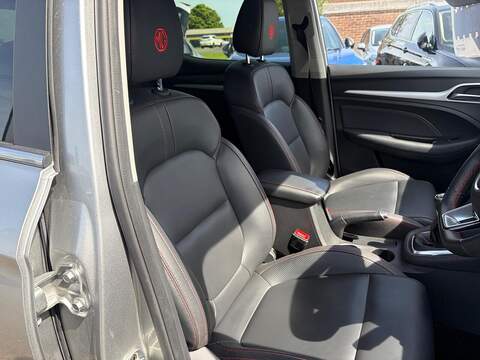 MG MG ZS 1.5 VTi-TECH Exclusive SUV 5dr Petrol Manual Euro 6 (s/s) (106 ps) - U80397
