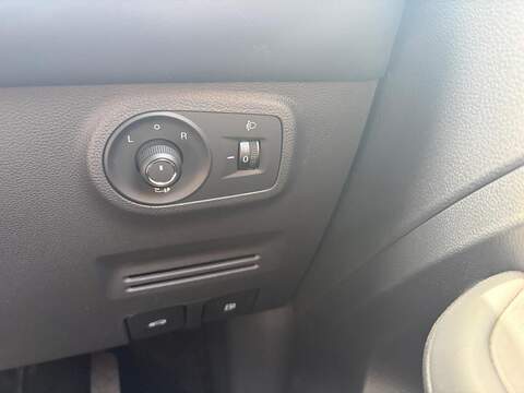 MG MG ZS 1.5 VTi-TECH Exclusive SUV 5dr Petrol Manual Euro 6 (s/s) (106 ps) - U80397