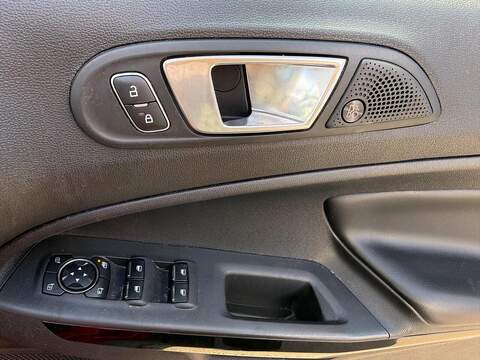 Ford EcoSport 1.0T EcoBoost ST-Line Euro 6 (s/s) 5dr - U80399