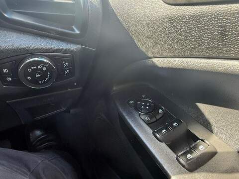 Ford EcoSport 1.0T EcoBoost ST-Line Euro 6 (s/s) 5dr - U80399