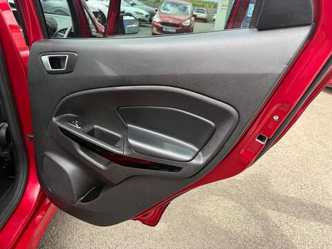 Ford EcoSport 1.0T EcoBoost ST-Line Euro 6 (s/s) 5dr - U80399
