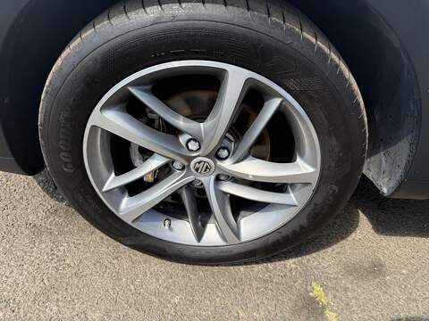 MG MG HS 1.5 T-GDI Exclusive DCT Euro 6 (s/s) 5dr - U80401