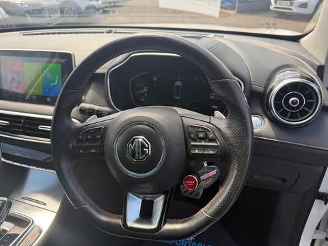 MG MG HS 1.5 T-GDI Exclusive DCT Euro 6 (s/s) 5dr - U80401
