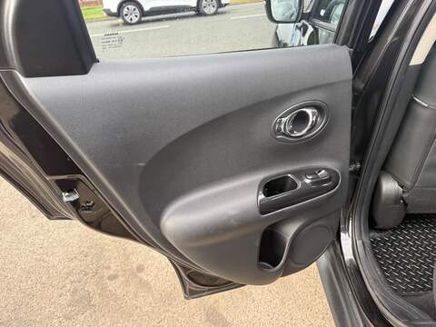 Nissan Juke Bose Personal Edition SUV 1.6 Automatic Petrol - U80407