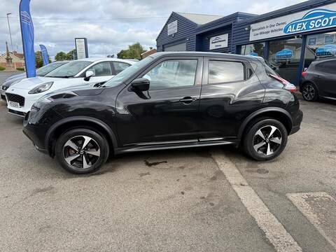 Nissan Juke Bose Personal Edition SUV 1.6 Automatic Petrol - U80407