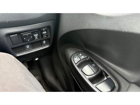 Nissan Juke Bose Personal Edition SUV 1.6 Automatic Petrol - U80407