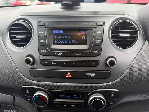 Hyundai i10 1.0 Premium Hatchback 5dr Petrol Manual Euro 6 (66 ps) - U80417