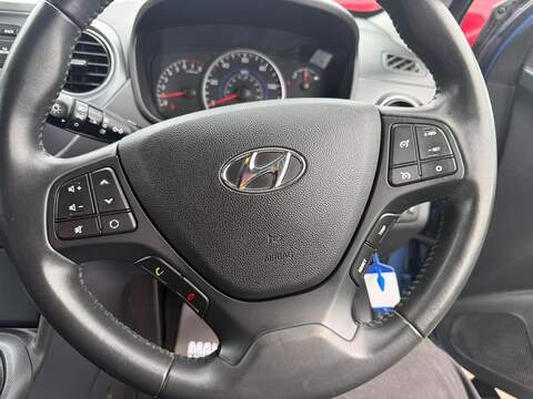 Hyundai i10 1.0 Premium Hatchback 5dr Petrol Manual Euro 6 (66 ps) - U80417