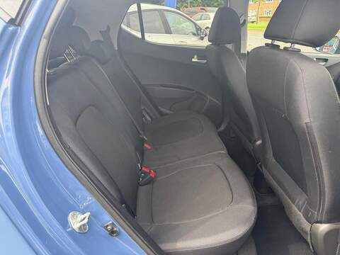 Hyundai i10 1.0 Premium Hatchback 5dr Petrol Manual Euro 6 (66 ps) - U80417