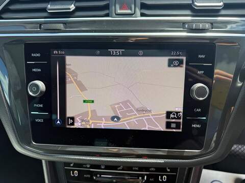 Volkswagen Tiguan 1.5 TSI Elegance DSG Euro 6 (s/s) 5dr - U80426