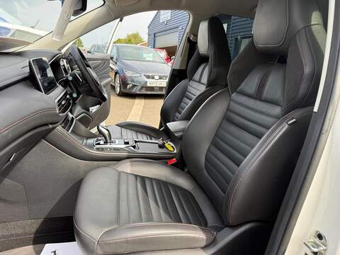 MG MG HS 1.5 T-GDI Trophy DCT Euro 6 (s/s) 5dr - U80427