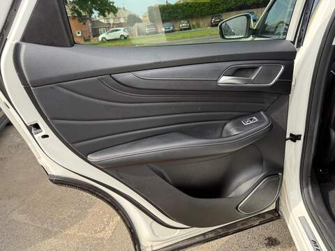 MG MG HS 1.5 T-GDI Trophy DCT Euro 6 (s/s) 5dr - U80427