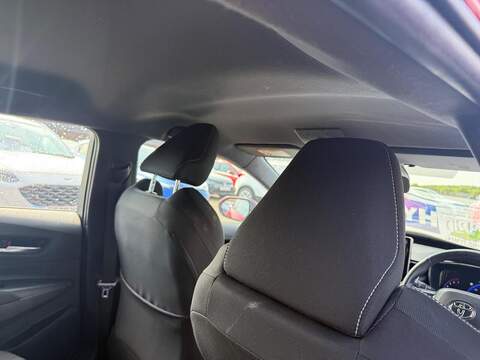 Toyota Corolla 1.8 VVT-h Icon Tech Touring Sports CVT Euro 6 (s/s) 5dr - U80429