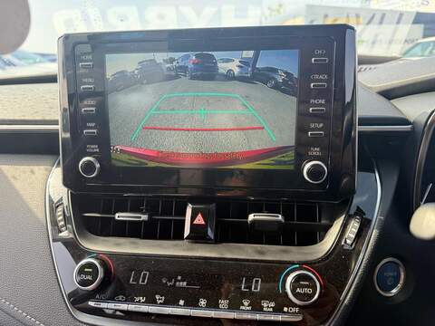 Toyota Corolla 1.8 VVT-h Icon Tech Touring Sports CVT Euro 6 (s/s) 5dr - U80429