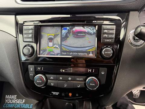 Nissan Qashqai 1.5 dCi N-Connecta SUV 5dr Diesel Manual Euro 6 (s/s) (110 ps) - U80434