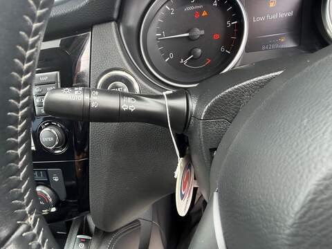 Nissan Qashqai 1.5 dCi N-Connecta SUV 5dr Diesel Manual Euro 6 (s/s) (110 ps) - U80434