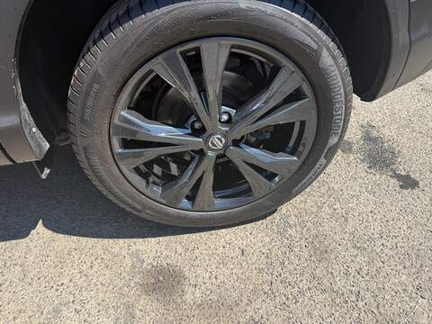 Nissan Qashqai 1.5 dCi N-Connecta SUV 5dr Diesel Manual Euro 6 (s/s) (110 ps) - U80434