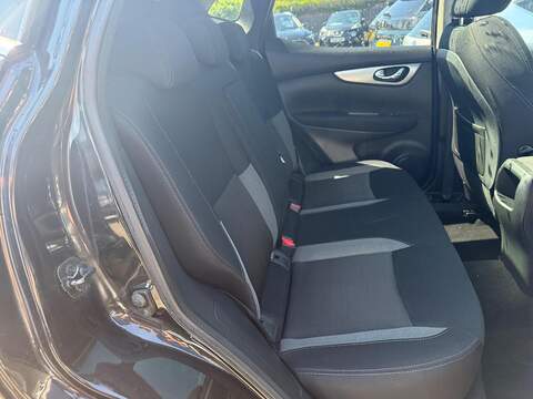 Nissan Qashqai 1.5 dCi N-Connecta SUV 5dr Diesel Manual Euro 6 (s/s) (110 ps) - U80434